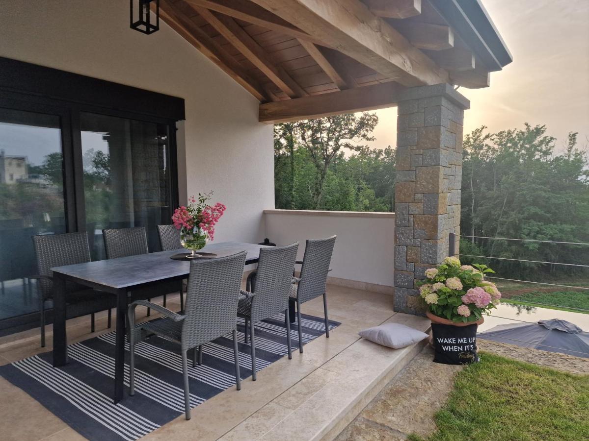 Rokvilla Motovun Esterno foto